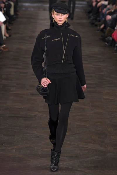 Look 4